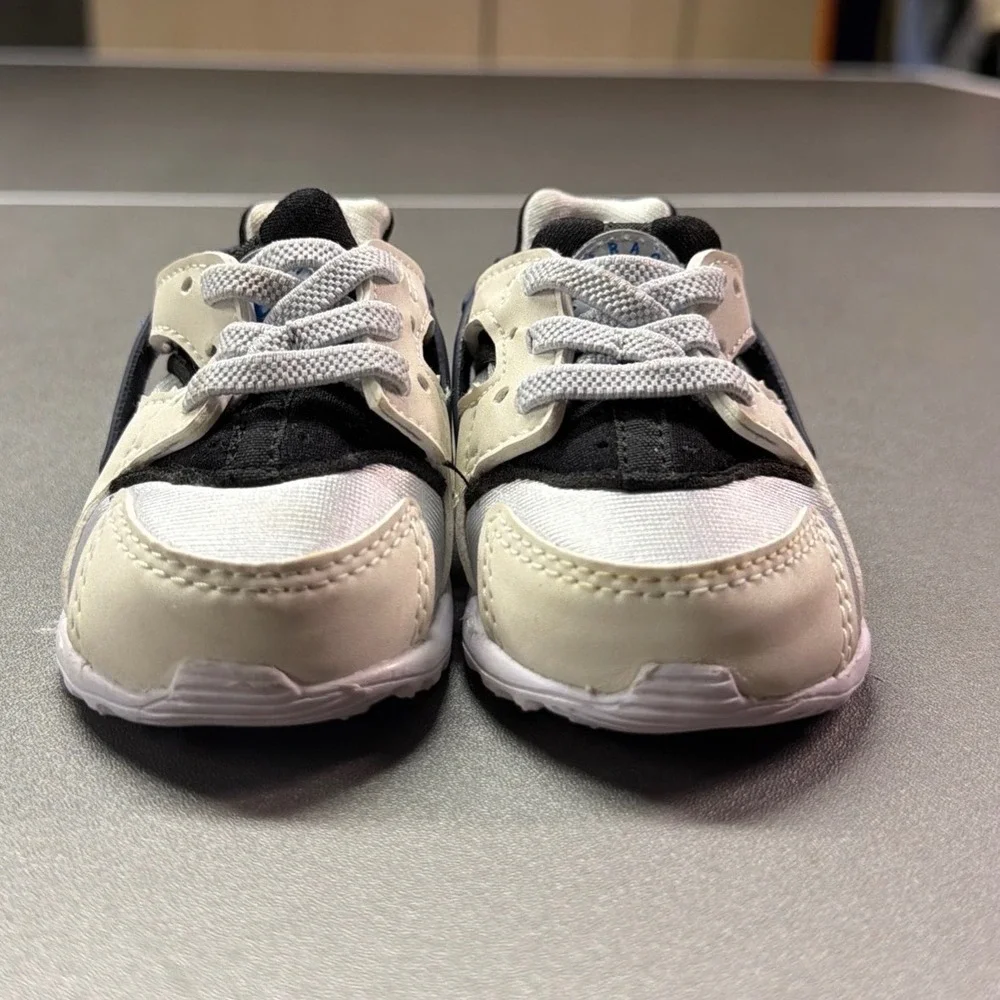 Nike Huarache Run Infant Toddler Shoes Size 3C White Black Gray Sneakers Baby